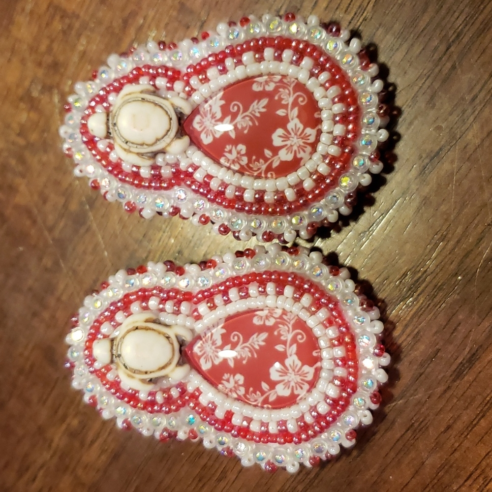 LOWEST PRICE-Handmade Post Earrings - Picture 1 of 2